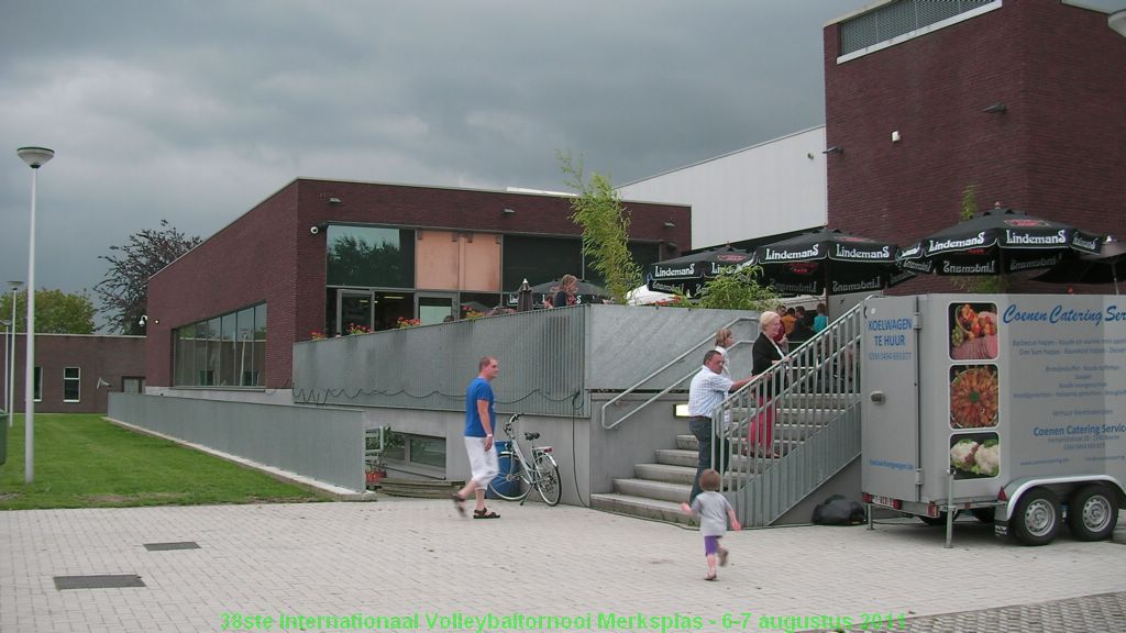 Heel de dag is het droog gebleven, tegen de avond komen er donkere wolken opzetten.