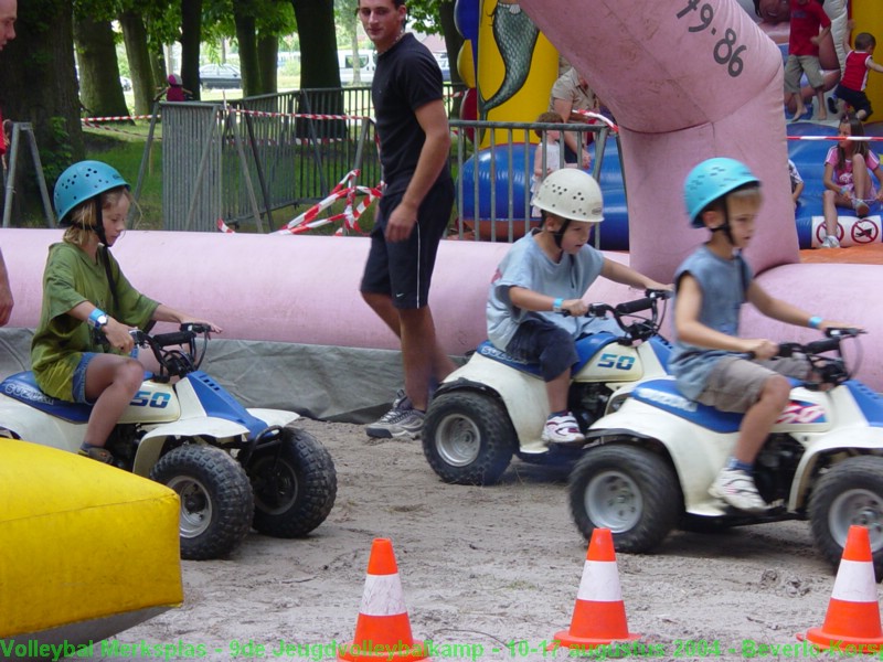 Elien, Yordi en Flor in actie.