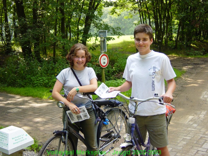 Fotozoektocht met de meisjes B (of toch een deel).