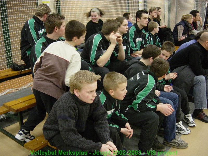 Een deel ging naar huis, maar een 20-tal spelers, trainers en ouders bleven in Zoersel voor de wedstrijd Zoersel-Jambes (heren 1ste nationale).