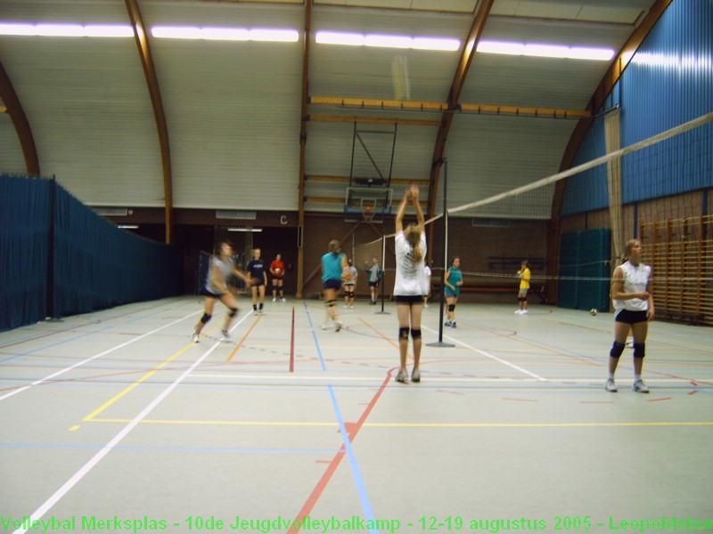 Meisjes B en C in actie.