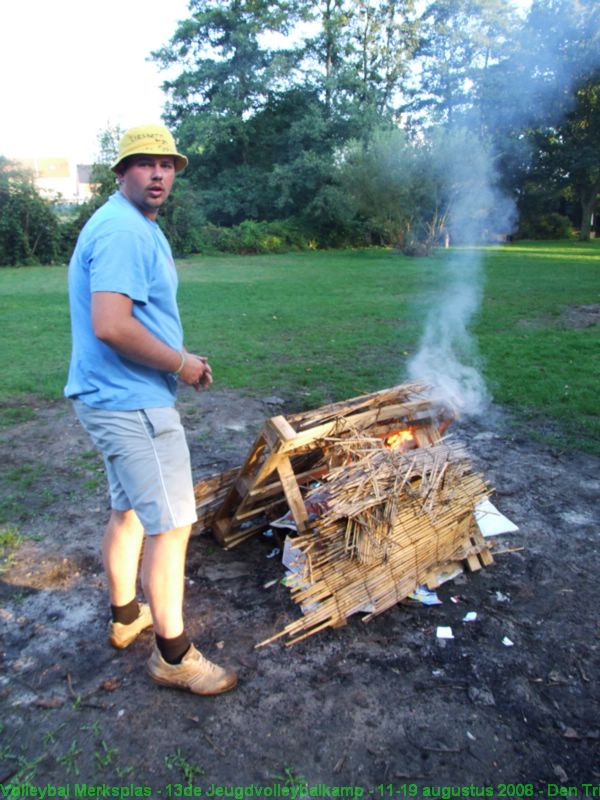 Begin van het kampvuur.