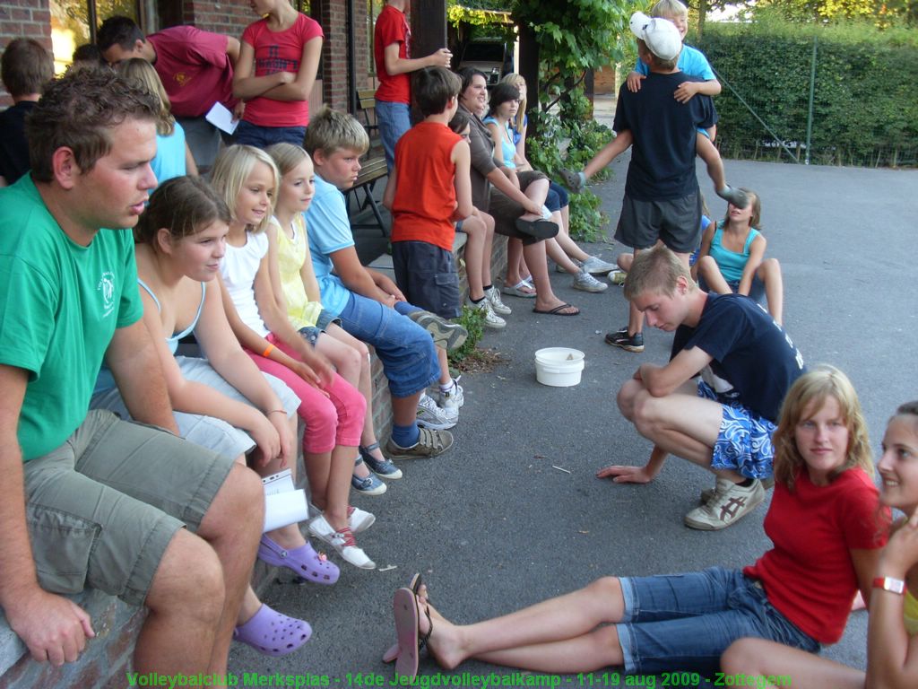 De eerste avond spelen we met zijn allen het ontmoetingsspel.