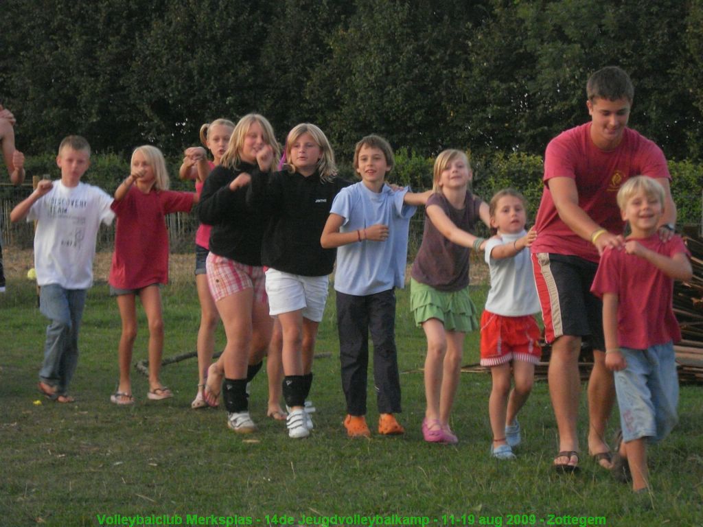 'Het Zottehemse nieuws' dat eindigde in een polonaise met de hele groep!