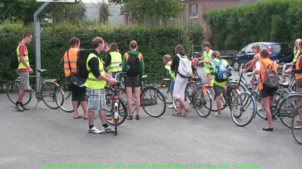 Een fietstochtje van 5 km naar de sporthal.