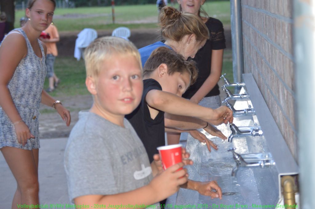 En op tijd een beetje water drinken.