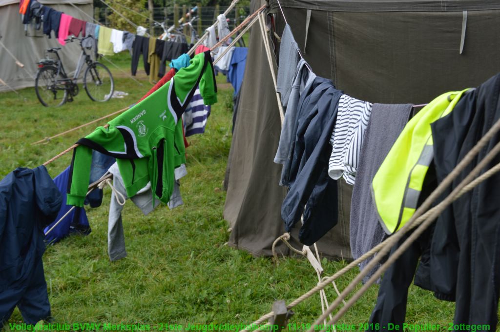 De natte was van de fietstocht kan eindelijk drogen.