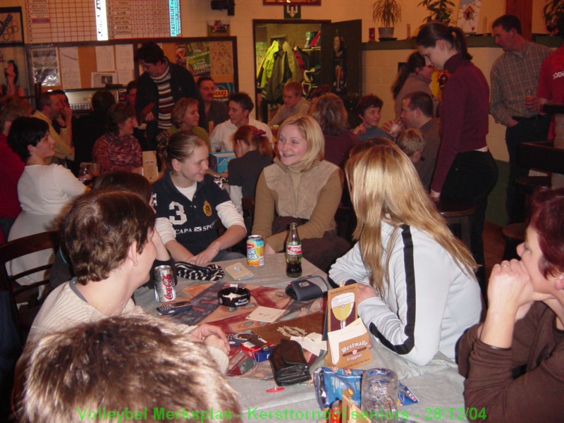 Wachten op de appelbollen en worstenbrood.