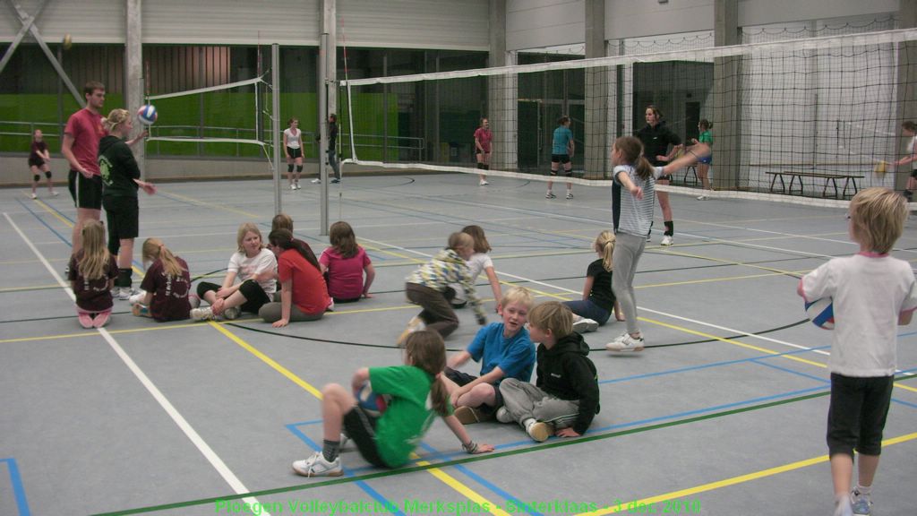 De volleybalschool.