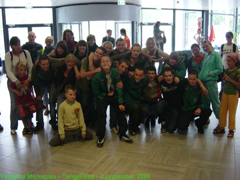 Een bende volleyballers in Tongelreep.